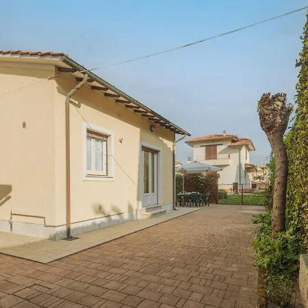 Manuela By Interhome